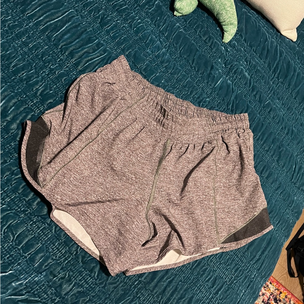 Lululemon Hotty Hot Shorts 4”